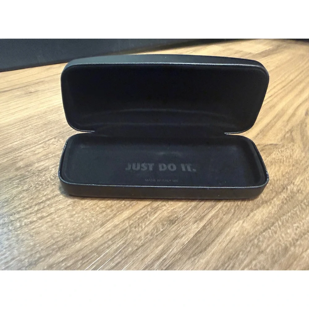 Nike Black Hard Shell Sunglasses Eyeglasses Case Made in Italy Just Do It 902